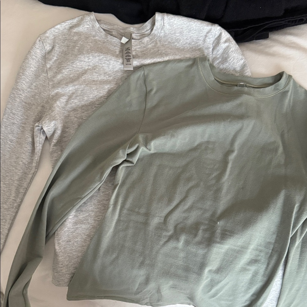 Skims long sleeve bundle!